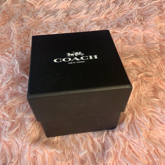 Delicate Coach Watch (PRICETAG STILL ATTACHED) - Picture 6 of 7